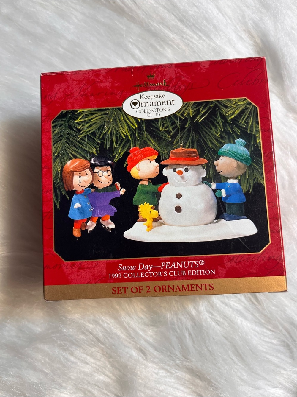 Hallmark Keepsake Ornament Set - Peanuts Snow Day 1999